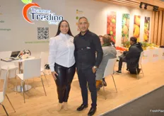Transna Trading Group, uno de los grandes productores y exportadores de la República Dominicana, estuvo representado por Melissa Hernández y Ángel W. Leguisaman. Su stand estaba lleno de visitantes y se celebraron varias reuniones durante la feria.